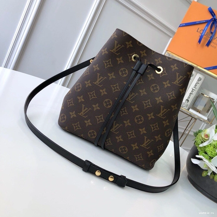 WIS LOUIS NÉONOÉ VUITTON 0314